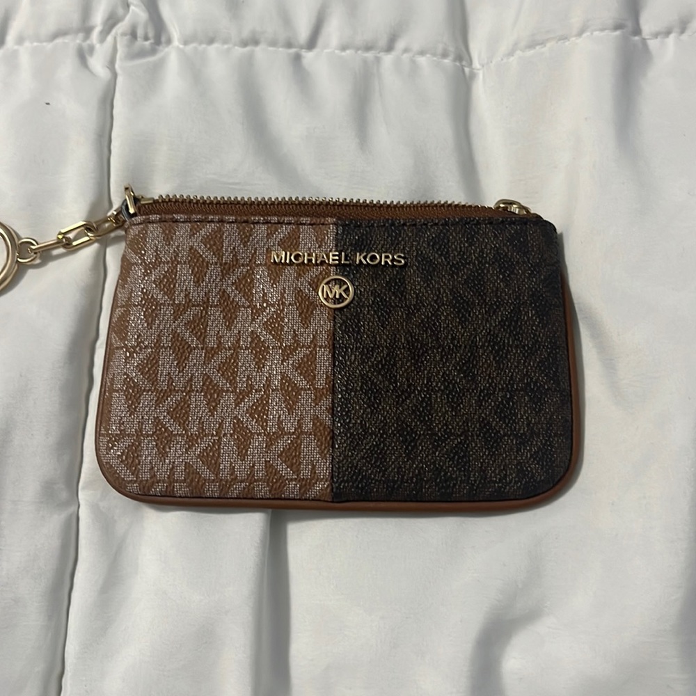 Michael kors keychain wallet